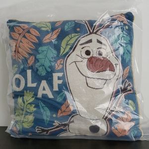 Disney Frozen 2 Olaf Cushion